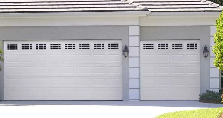Traditional H Short Panel Glazed True White Steel Double And Single Garage Door 21 E1701788825695 768x407 (convert.io)